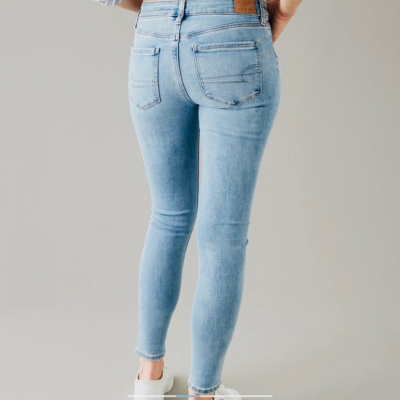 ⭐️Like New⭐️ American Eagle Low Rise Jegging - Picture 3 of 14